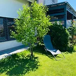 Vakantiehuis Spacious Family Near Bled - Modern & Cozy *