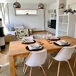 Vakantiehuis Spacious Family Near Bled - Modern & Cozy