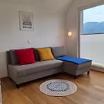 Vakantiehuis Spacious Family Near Bled - Modern & Cozy
