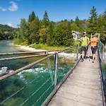 Vakantiehuis Spacious Family Near Bled - Modern & Cozy *