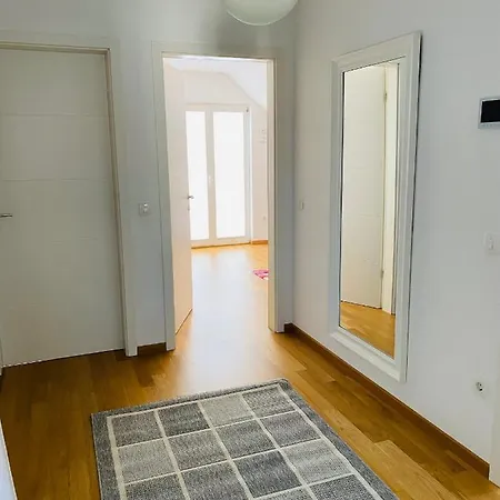 Vakantiehuis Spacious Family Near Bled - Modern & Cozy Radovljica