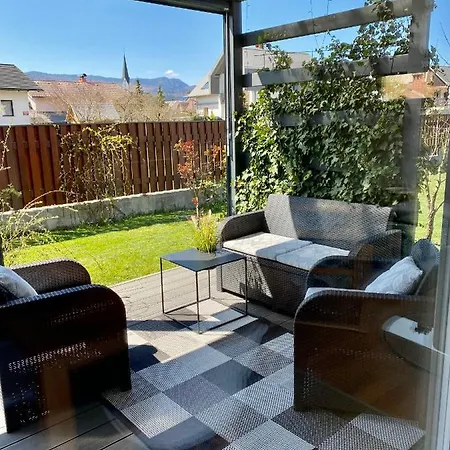 Ferienhaus Spacious Family Near Bled - Modern & Cozy *